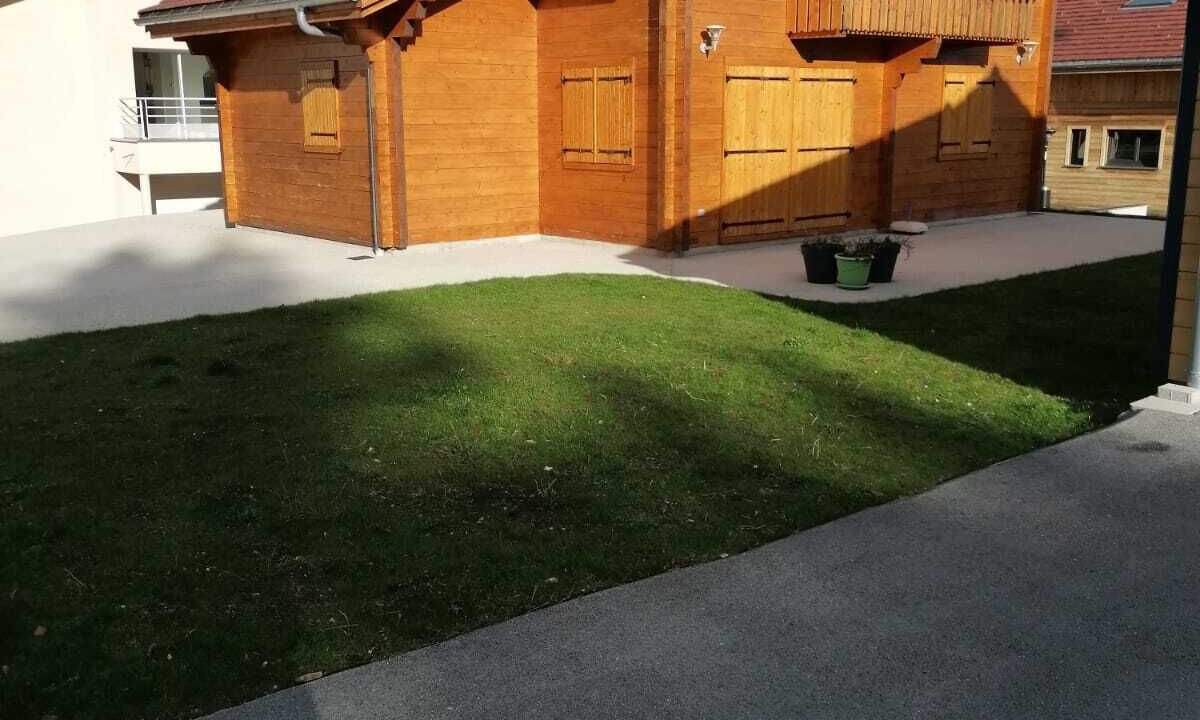Photo of Outdoor in Premanon