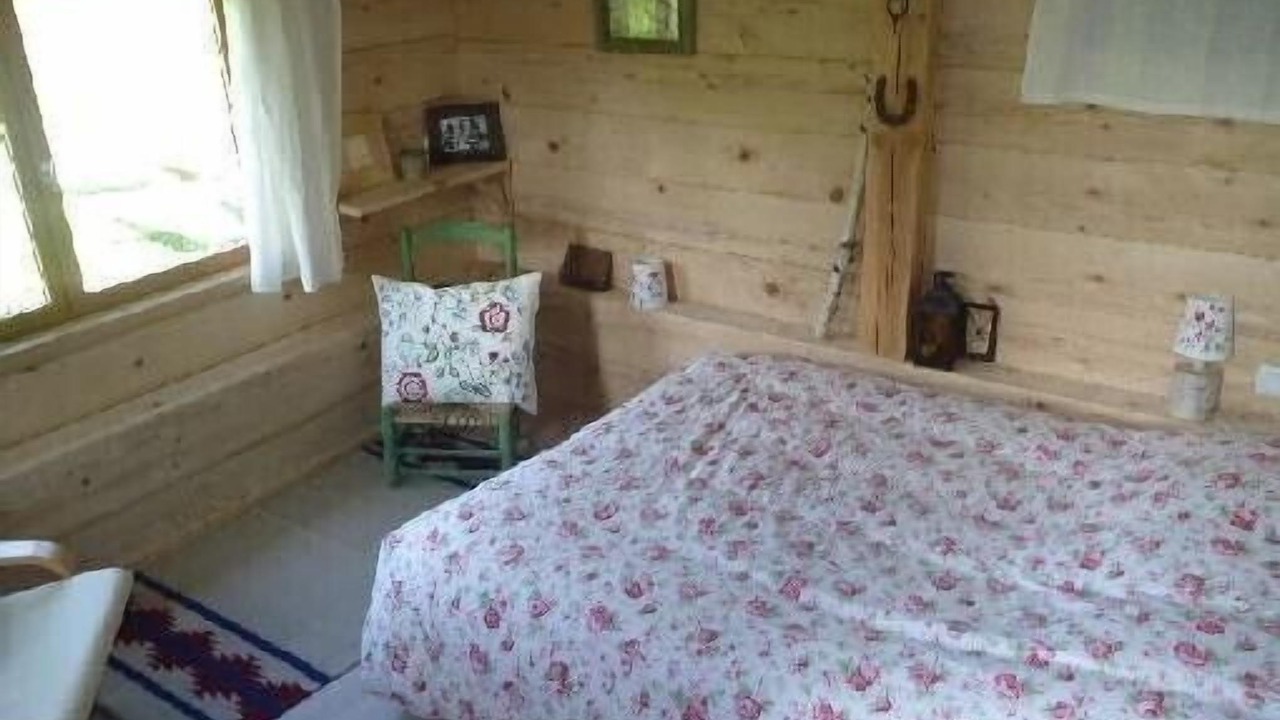 Photo of Bedroom in Campan