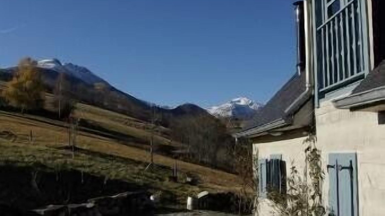 Photo of Outdoor in Campan
