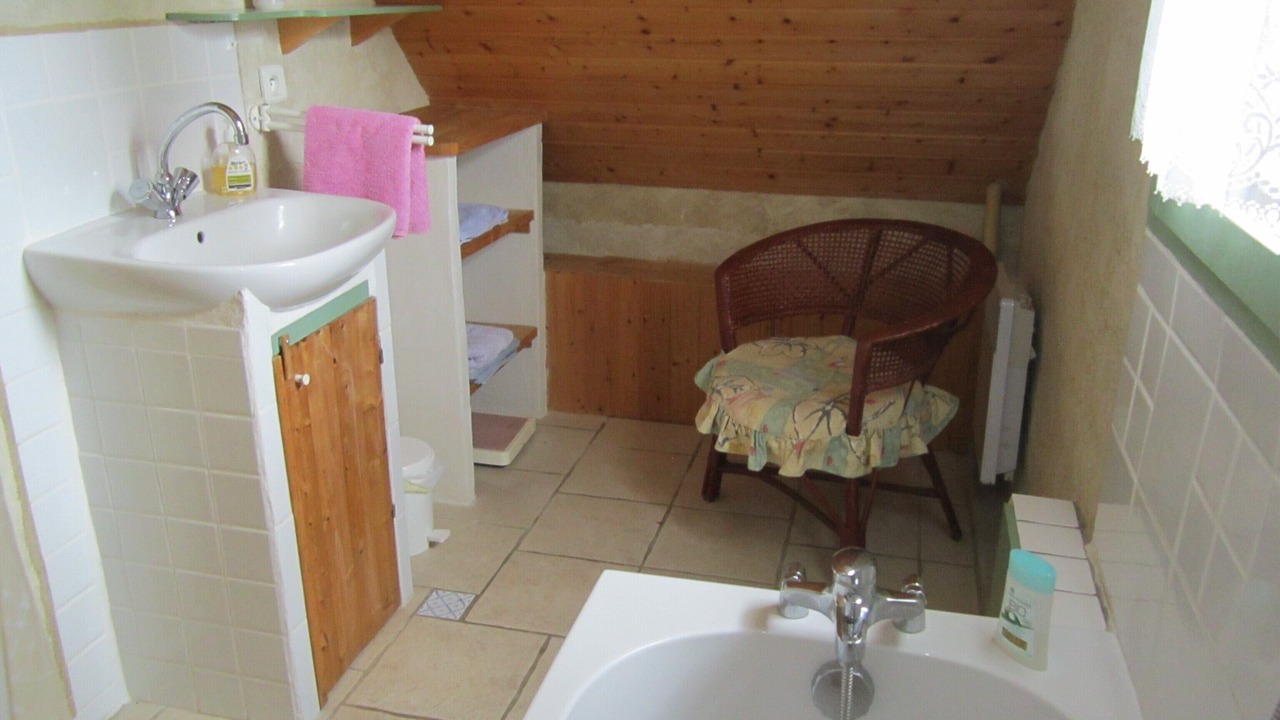 Photo of Bathroom in Lancieux
