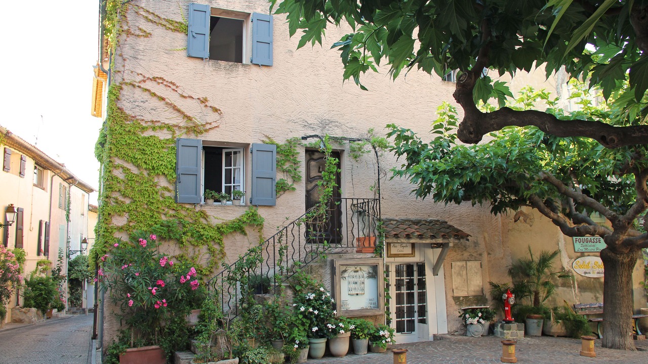 Photo of Outdoor in Village of Castellet