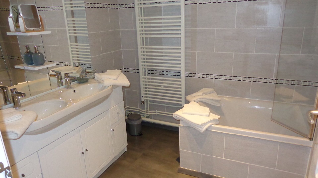 Photo of Bathroom in Athis