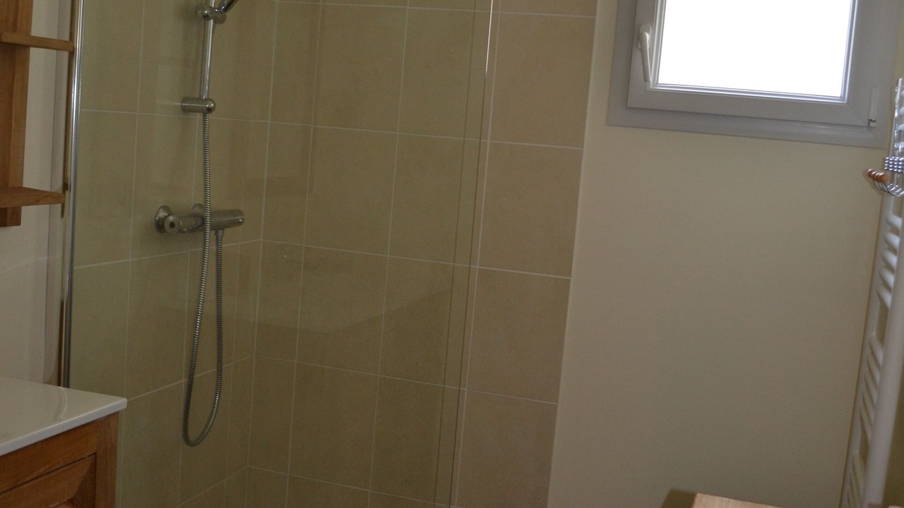 Photo of Bathroom in Ploubalay