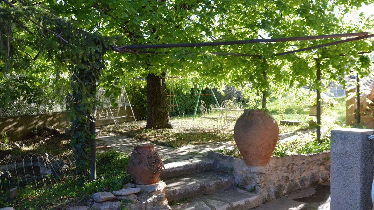 Photo of Outdoor in Aups