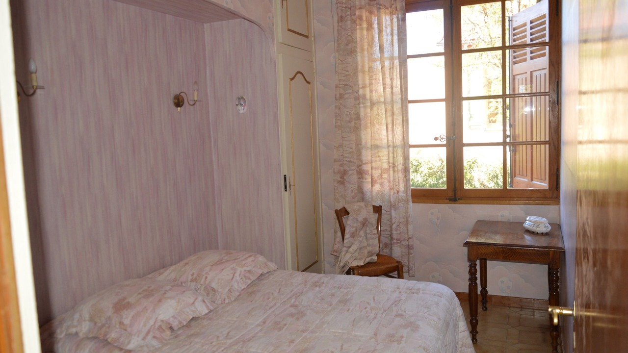 Photo of Bedroom in Aups