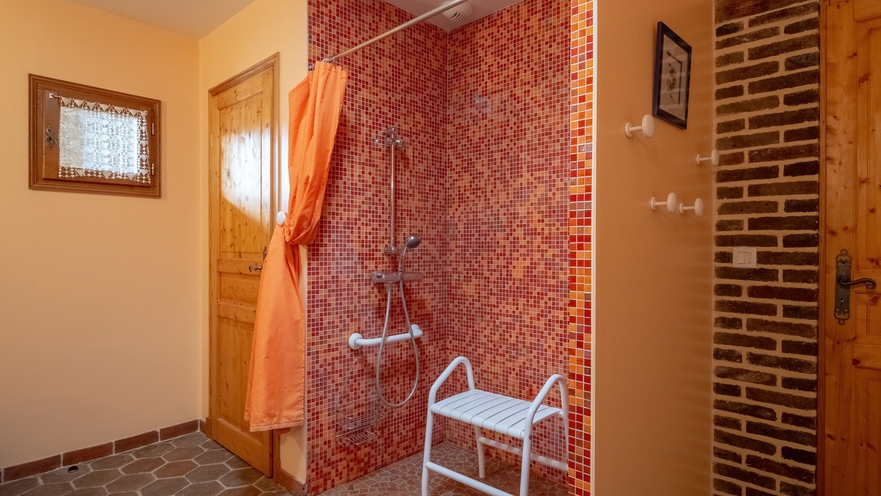 Photo of Bathroom in Bucey-en-Othe