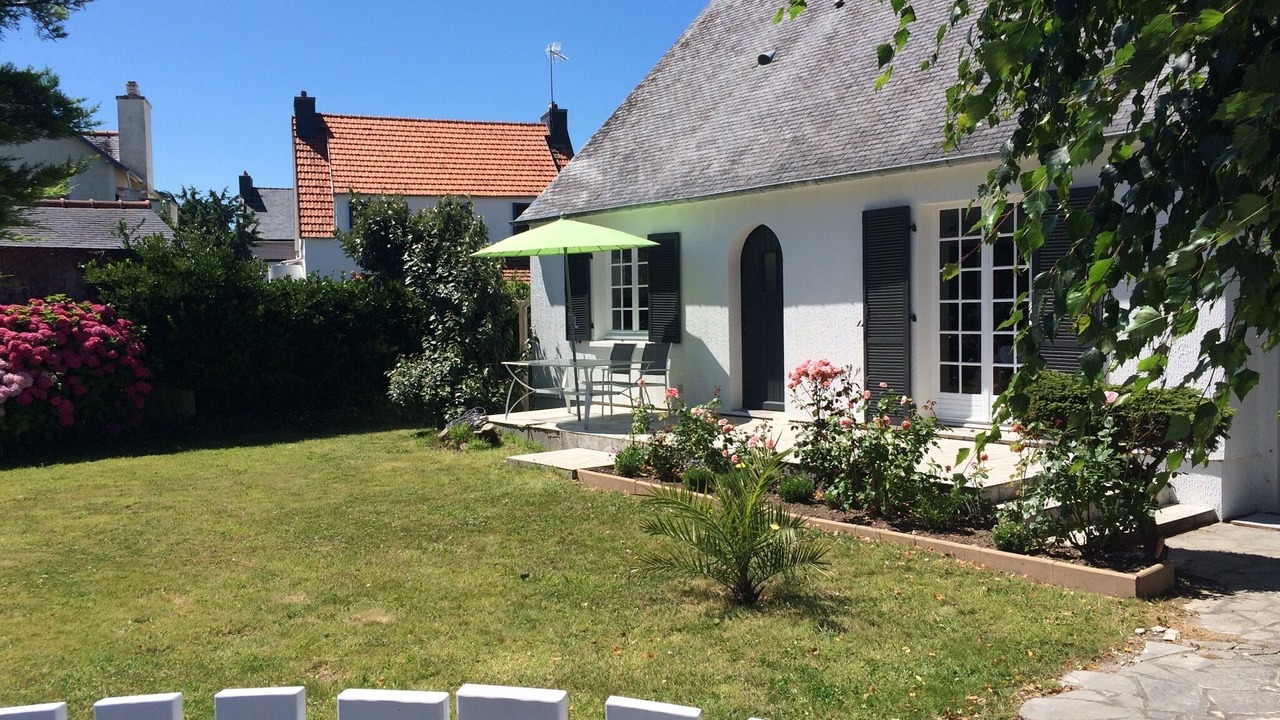 Photo of Patio Balcony in Tredrez-Locquemeau
