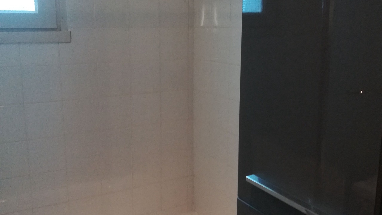 Photo of Bathroom in Tredrez-Locquemeau