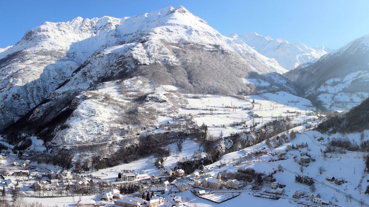 Photo of Outdoor in Gedre