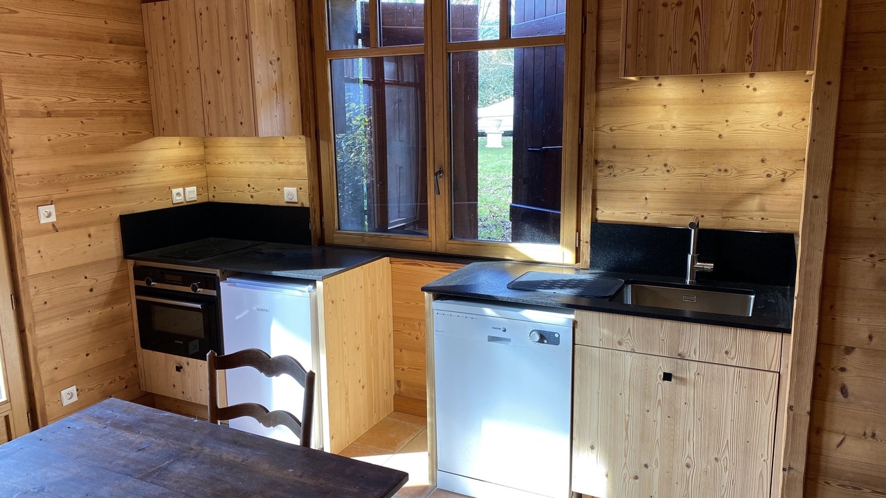 Photo of Kitchen in Saint-Jorioz