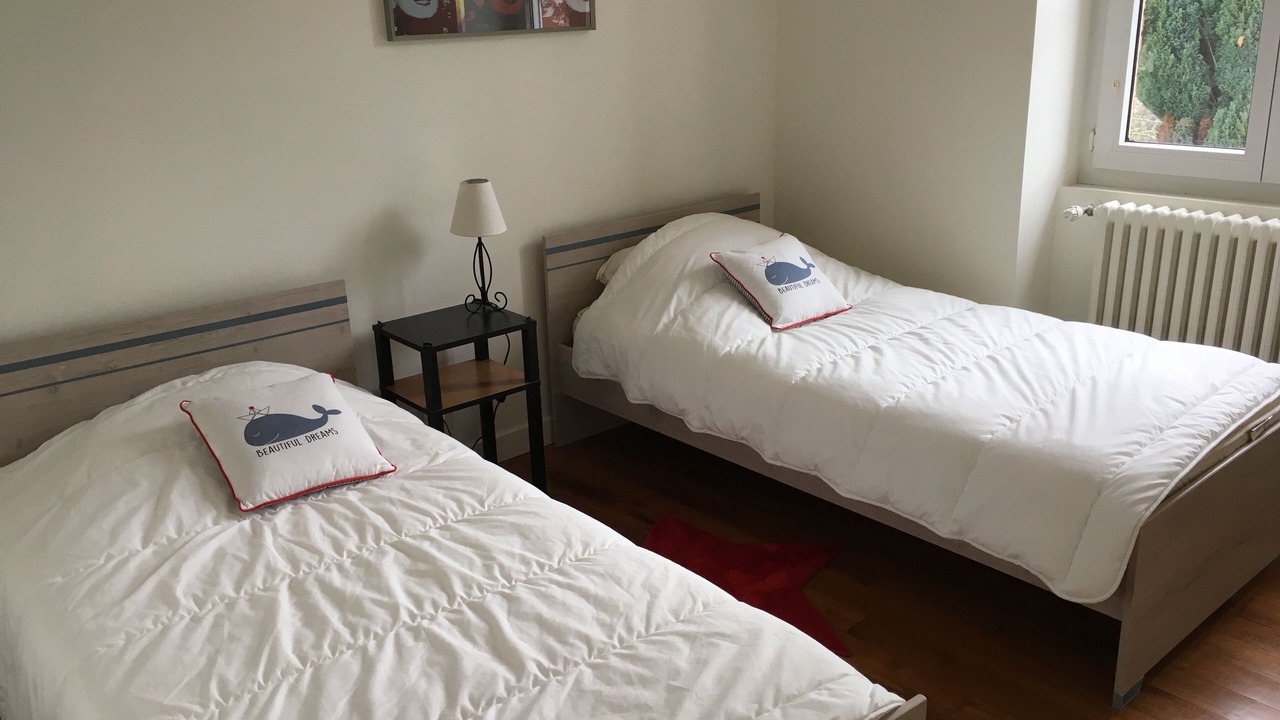 Photo of Bedroom in Lamballe