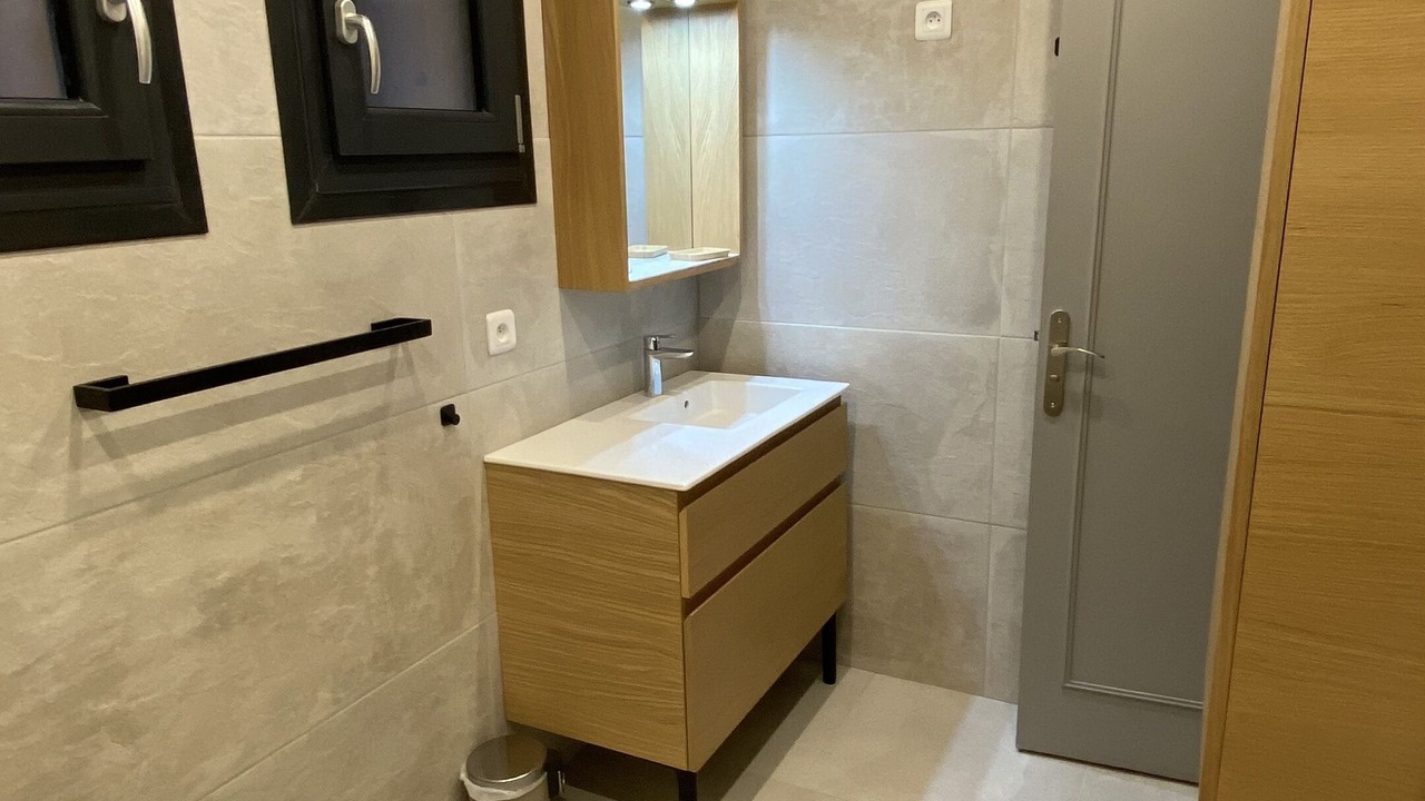 Photo of Bathroom in Bagnols-en-Foret