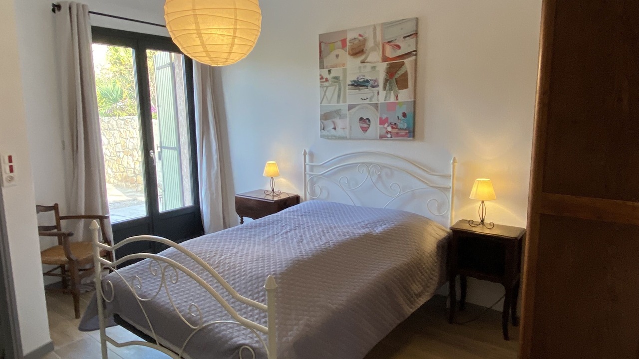 Photo of Bedroom in Bagnols-en-Foret