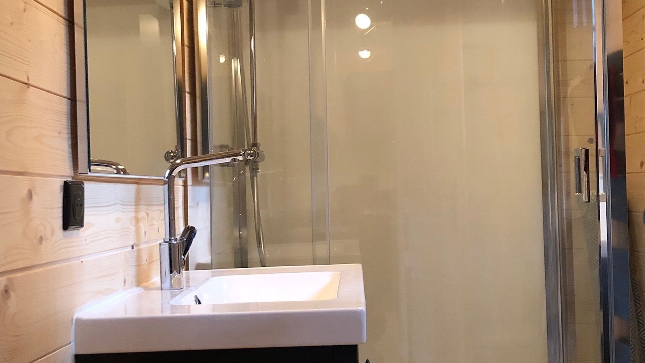 Photo of Bathroom in Premanon