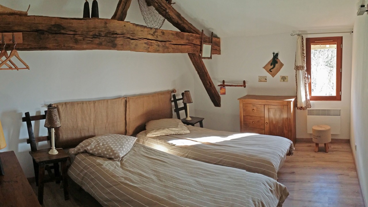 Photo of Bedroom in Droyes