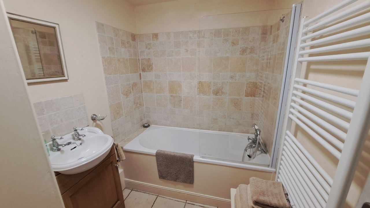 Photo of Bathroom in Lanvallay