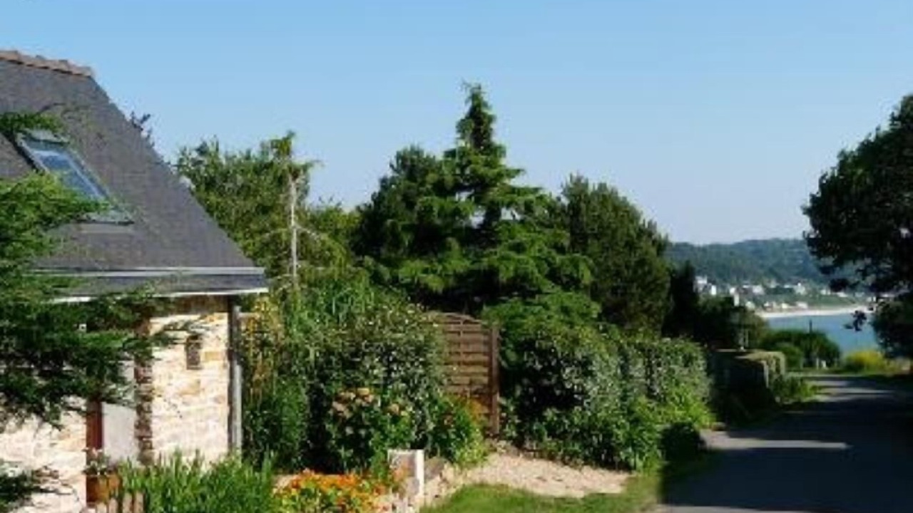 Photo of Others in Tredrez-Locquemeau