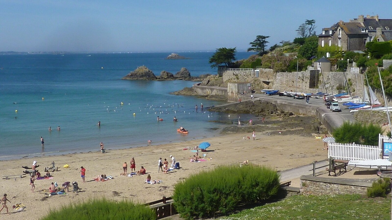Photo of Others in Rotheneuf-Le Pont