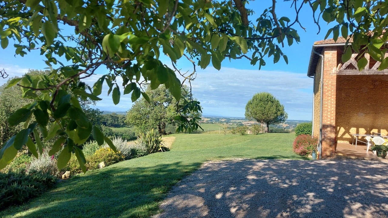 Photo of Outdoor in Miramont-d'Astarac