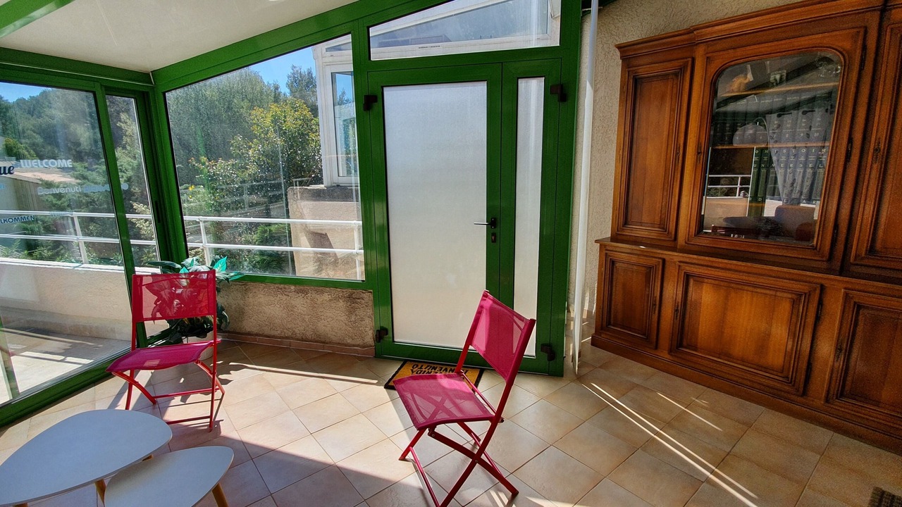 Photo of Others in Bandol
