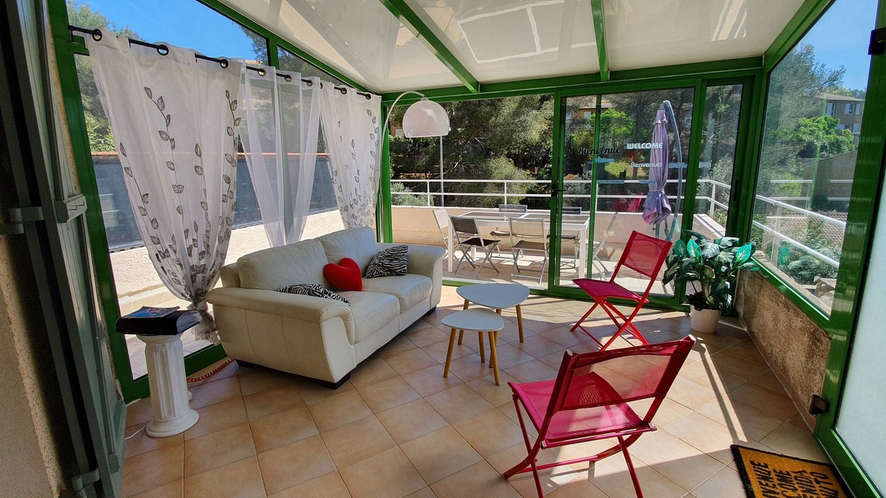Photo of Livingroom in Bandol
