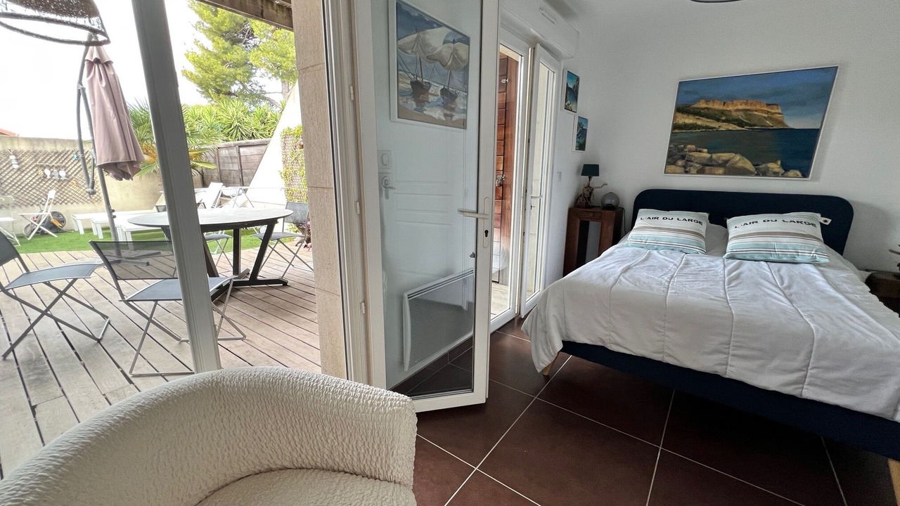 Photo of Bedroom in Cassis
