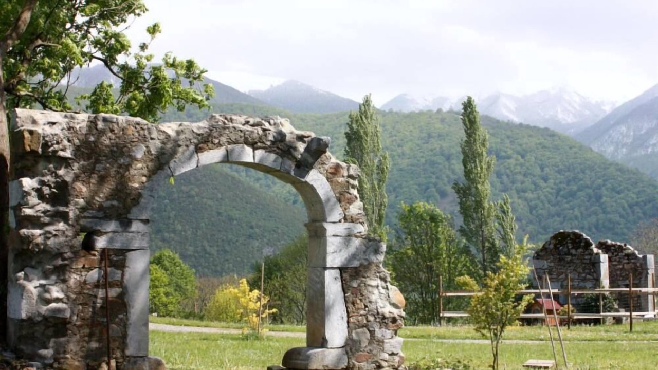 Photo of Outdoor in Asson