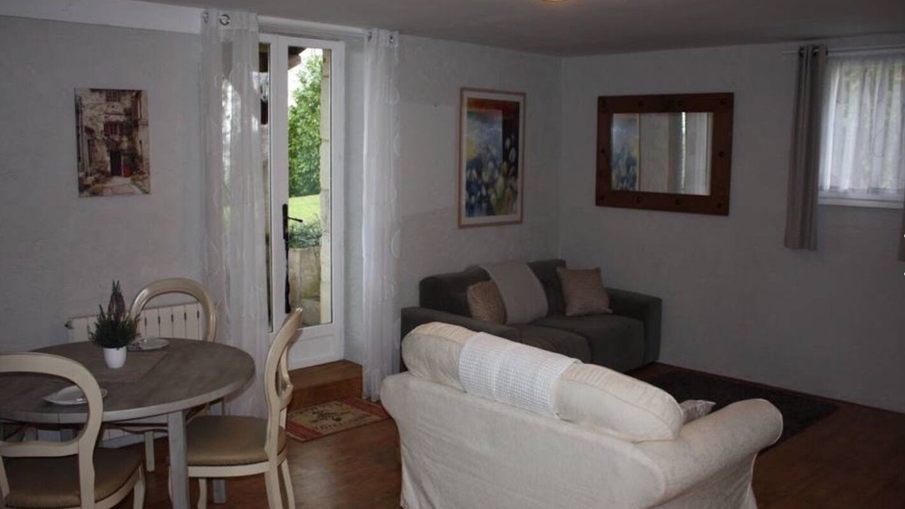 Photo of Livingroom in Puy-l'Eveque