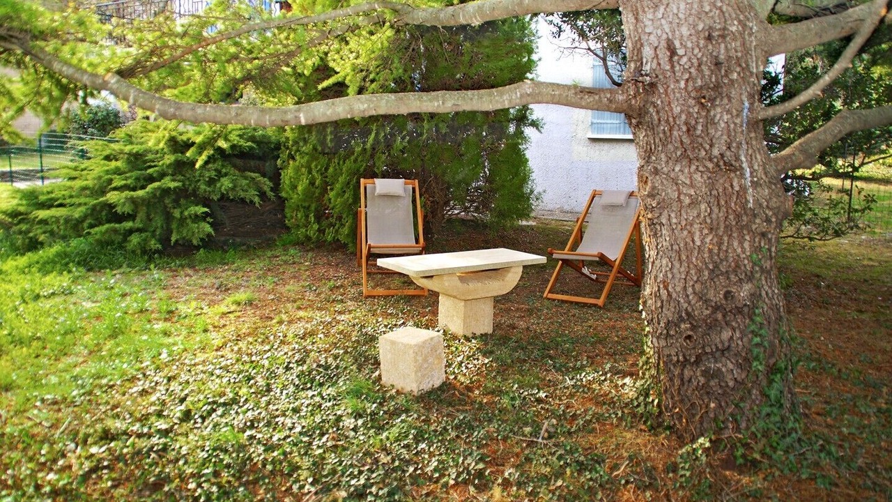 Photo of Outdoor in Ledenon