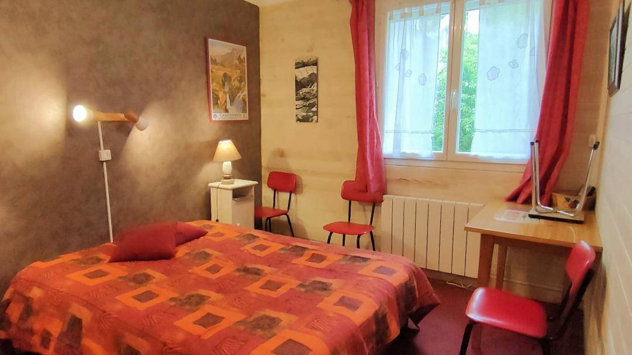 Photo of Bedroom in Cauterets