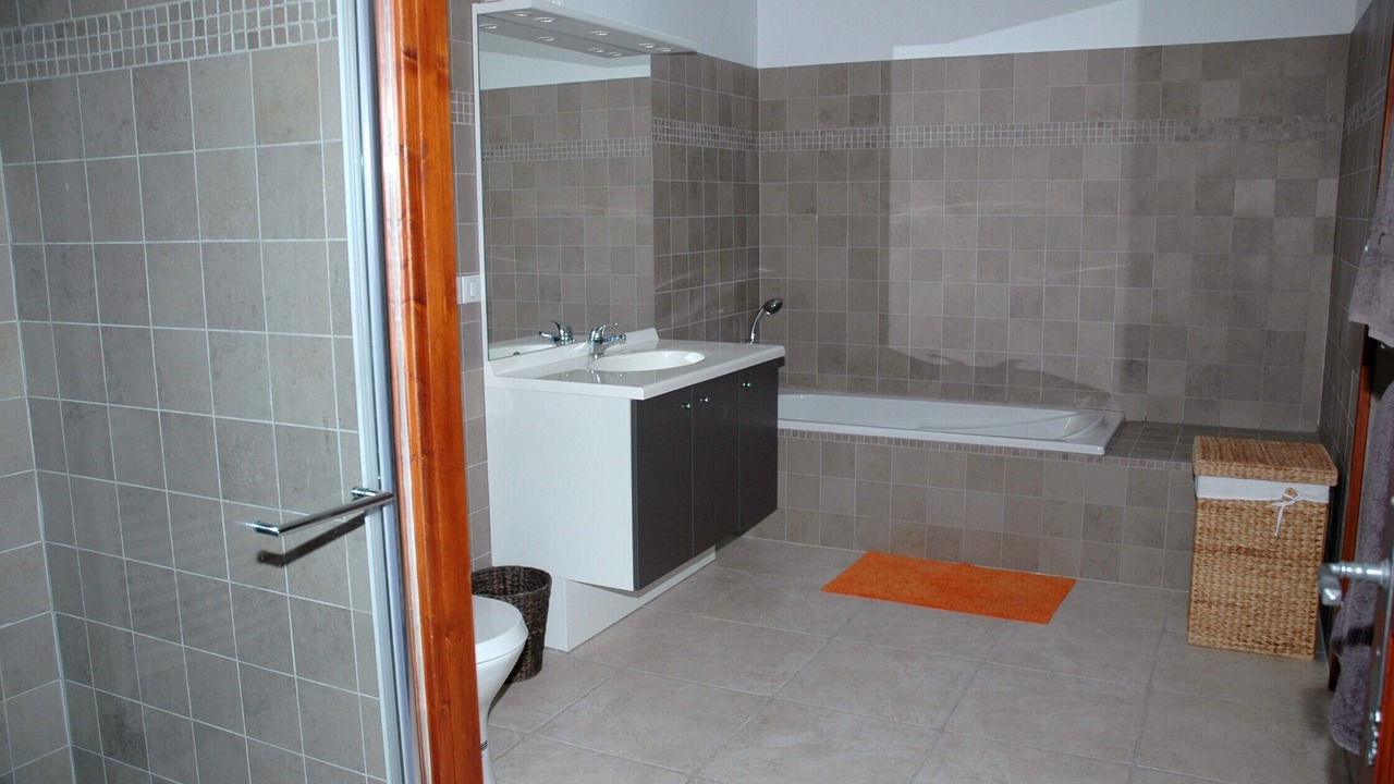 Photo of Bathroom in Aignan