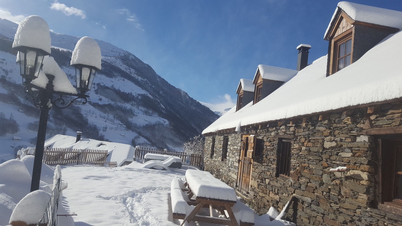 Photo of Outdoor in Sers