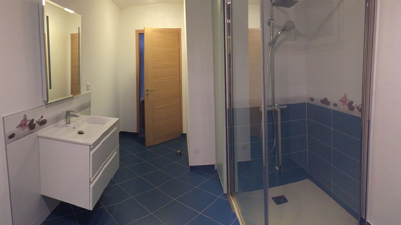 Photo of Bathroom in Fralignes