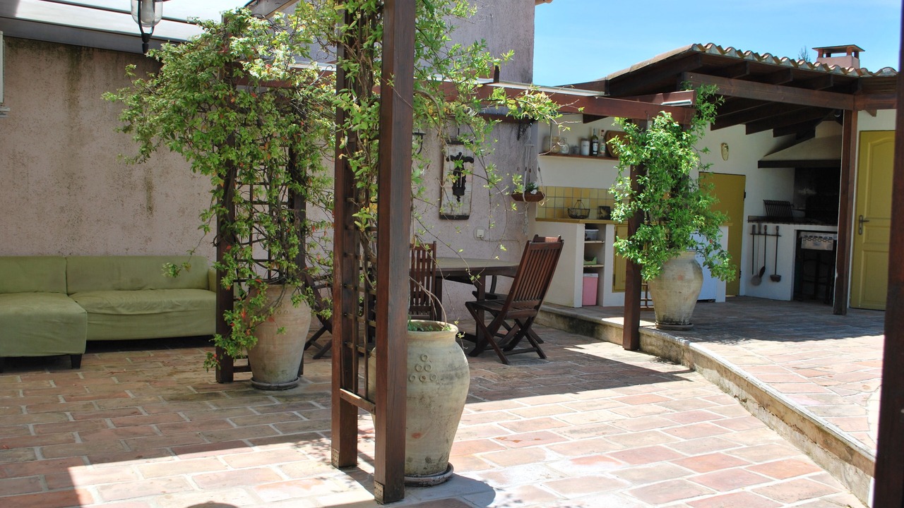 Photo of Outdoor in Nimes