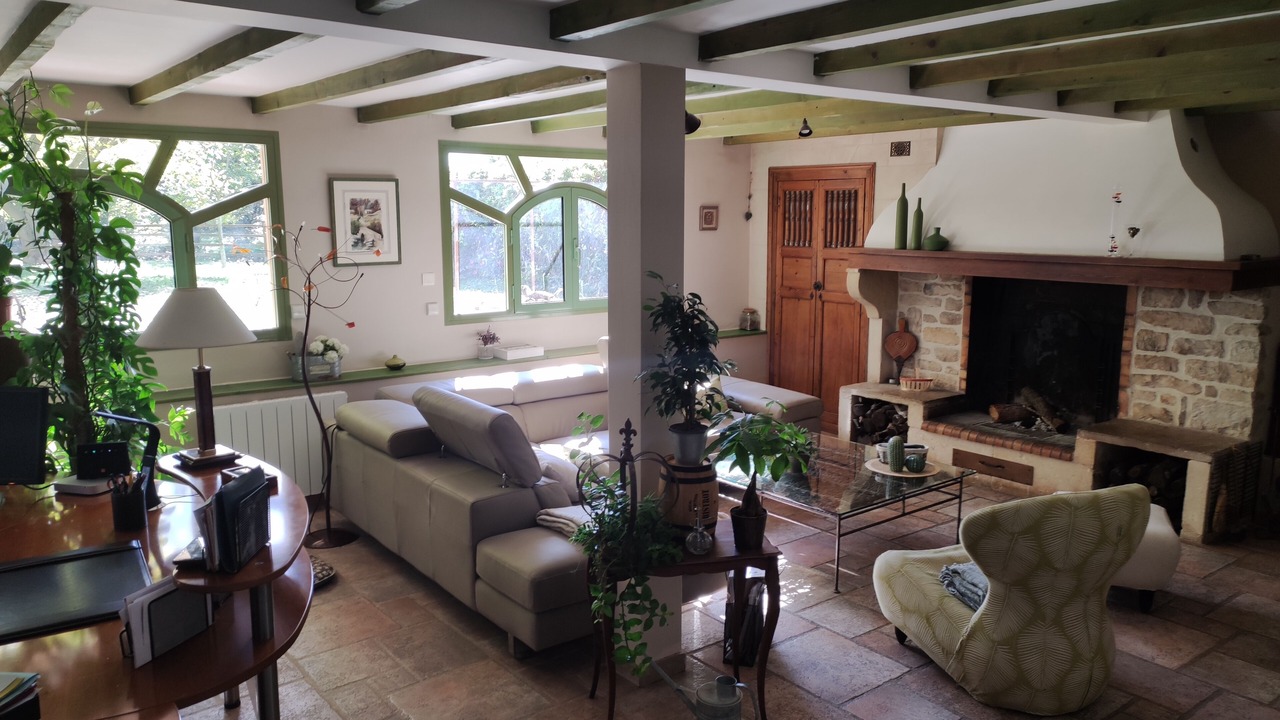 Photo of Livingroom in Nimes