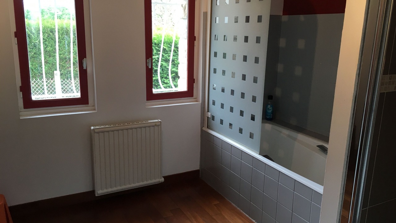 Photo of Bathroom in Planguenoual