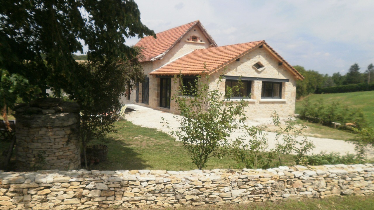 Photo of Outdoor in Villeneuve d'Aveyron