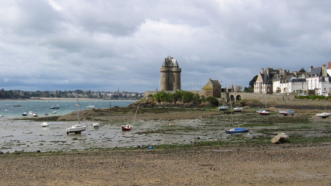 Photo of Others in Le Rosais-La Flourie