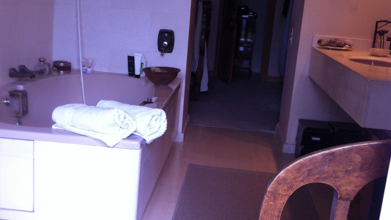 Photo of Bathroom in Buros