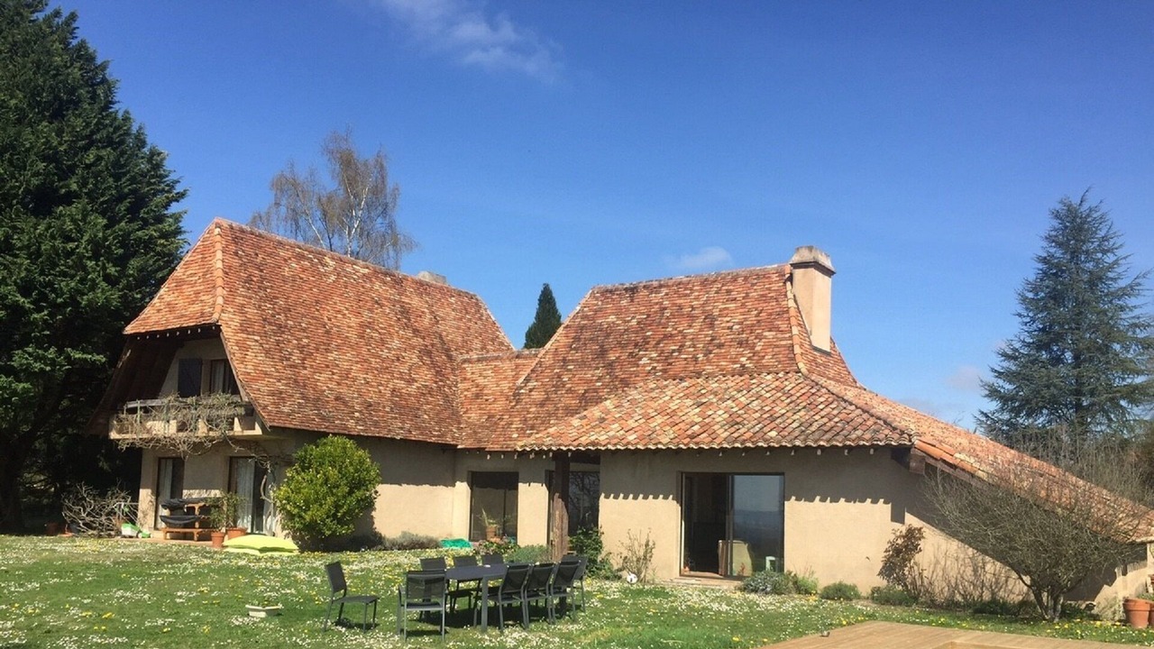 Photo of Outdoor in Buros