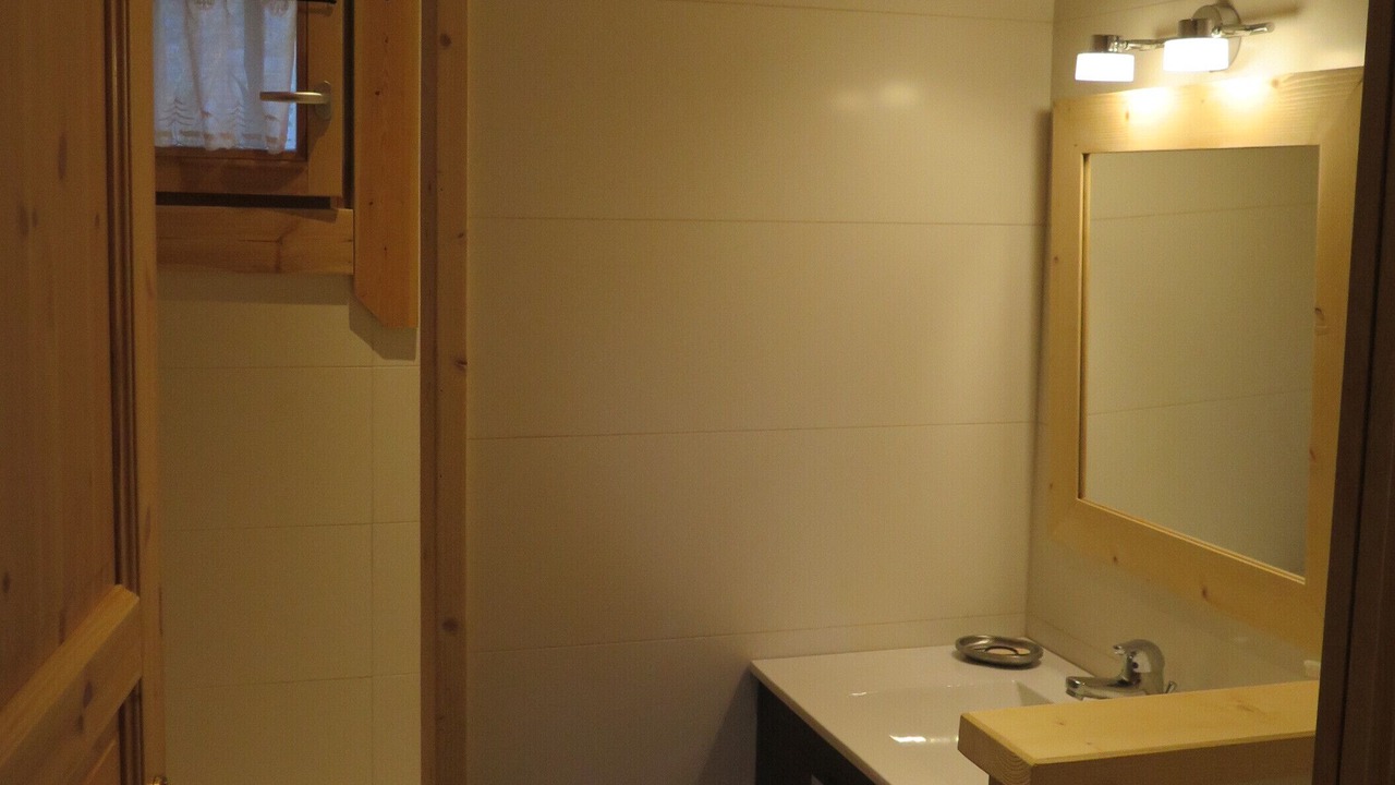 Photo of Bathroom in Font-Romeu-Odeillo-Via