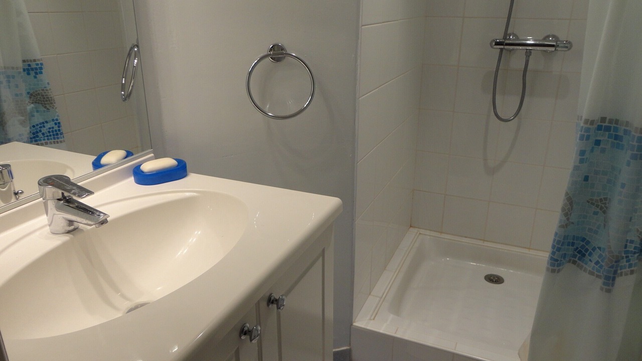 Photo of Bathroom in Ploubalay