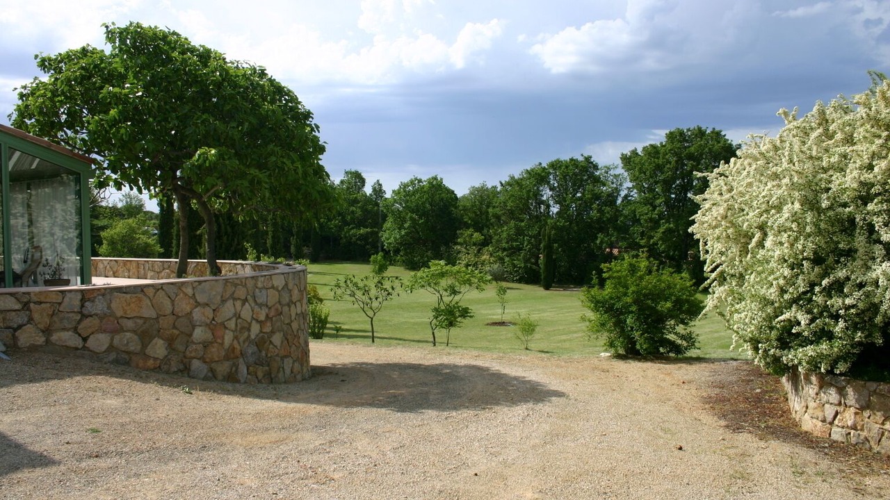 Photo of Outdoor in Aups