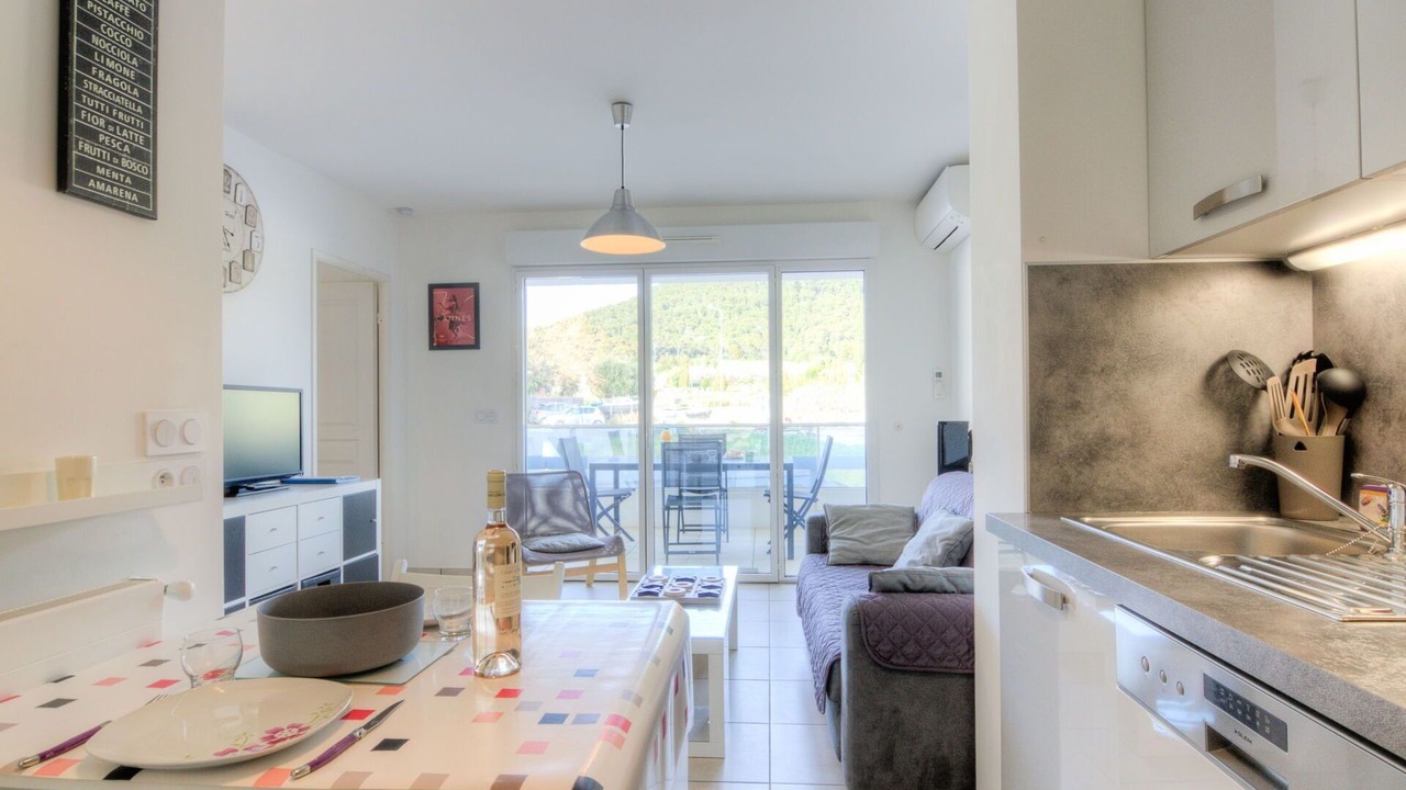 Photo of Bedroom in Carqueiranne