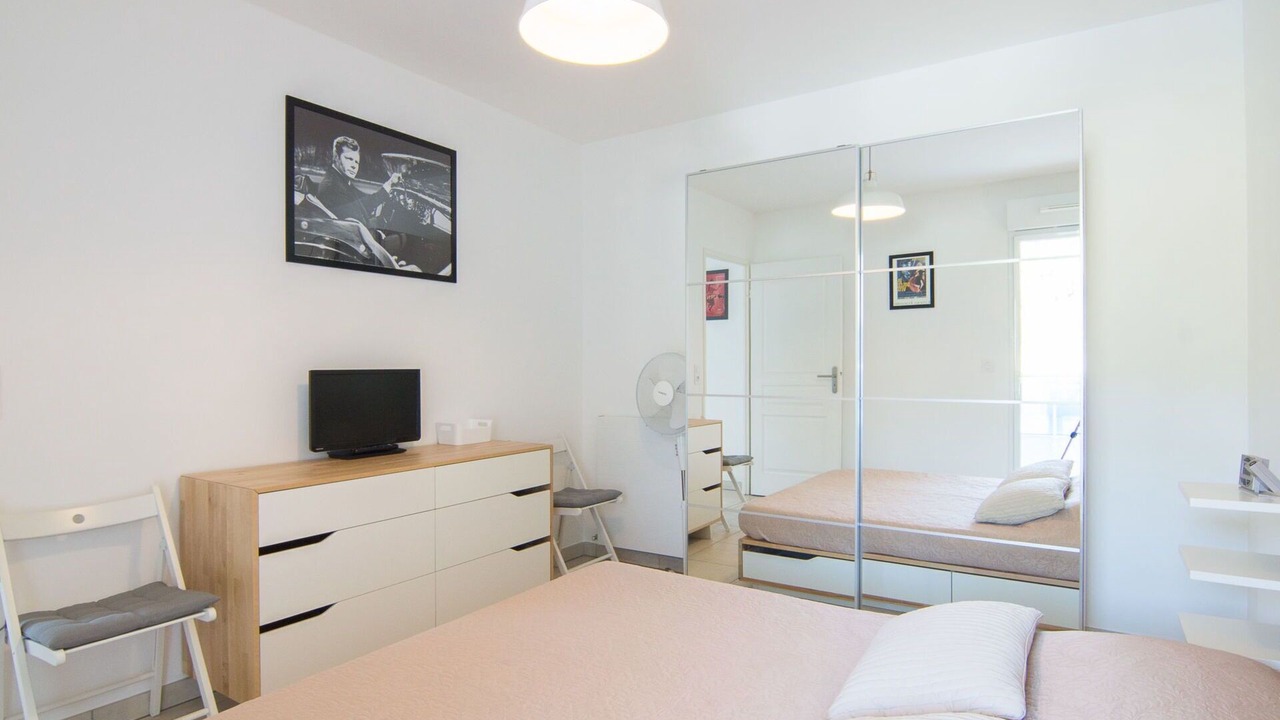 Photo of Bedroom in Carqueiranne