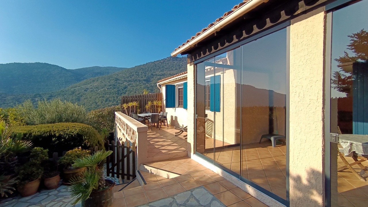 Photo of Patio Balcony in Rayol-Canadel-sur-Mer