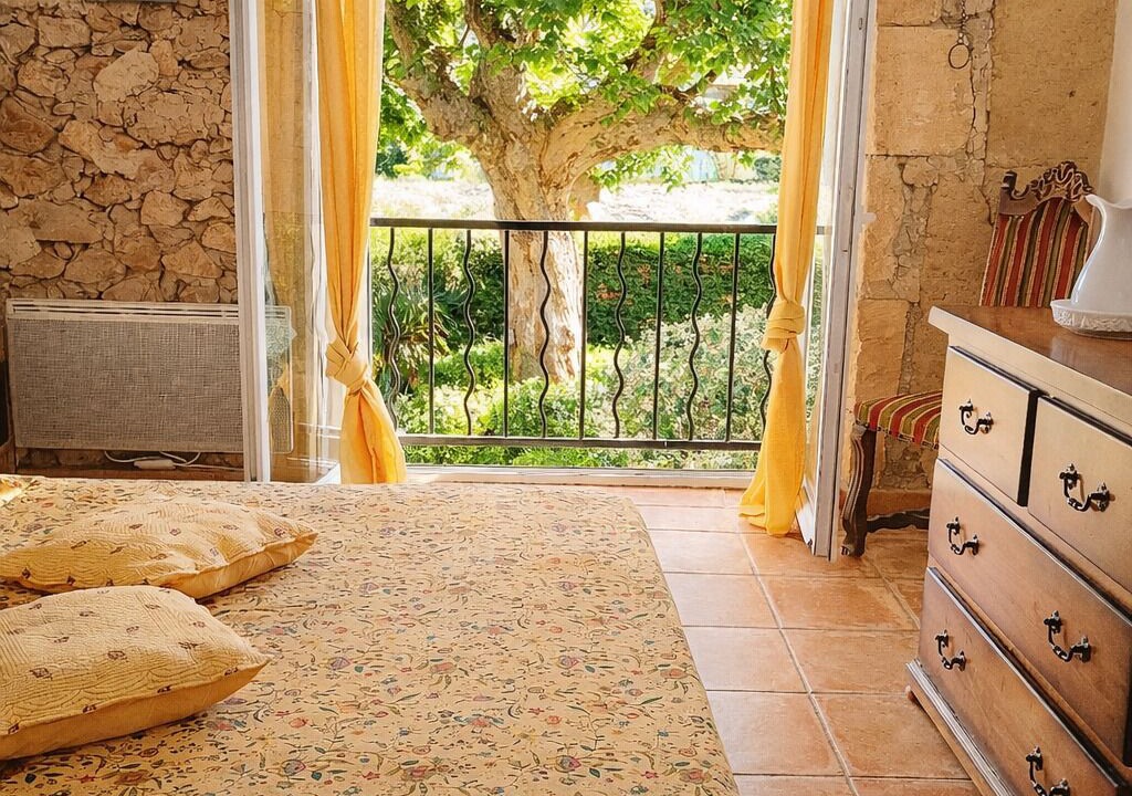 Photo of Bedroom in Cabannes