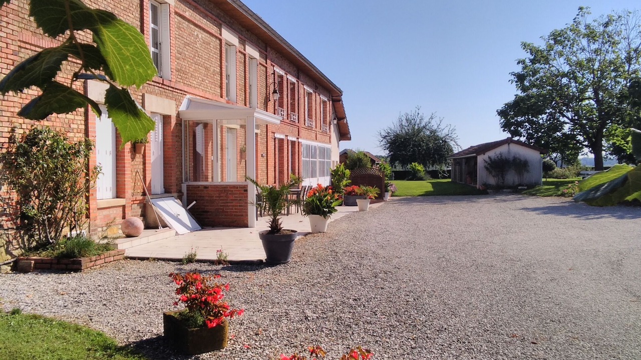 Photo of Outdoor in Montieramey