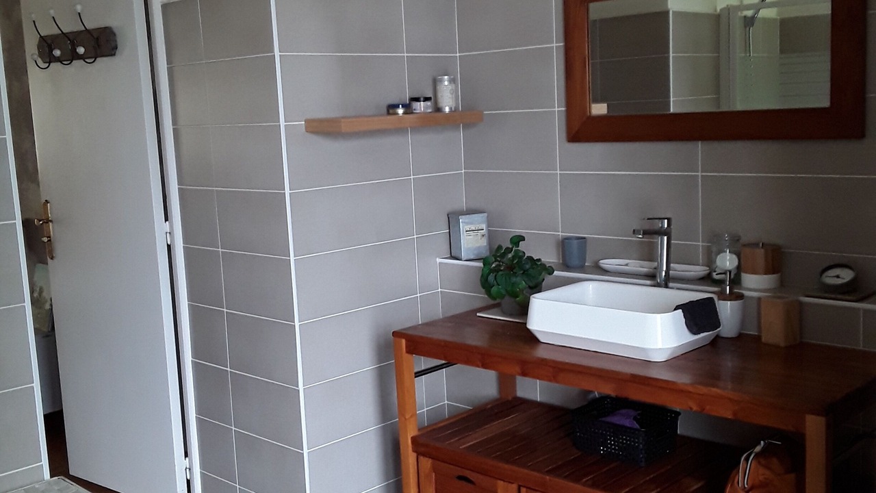 Photo of Bathroom in La Meaugon