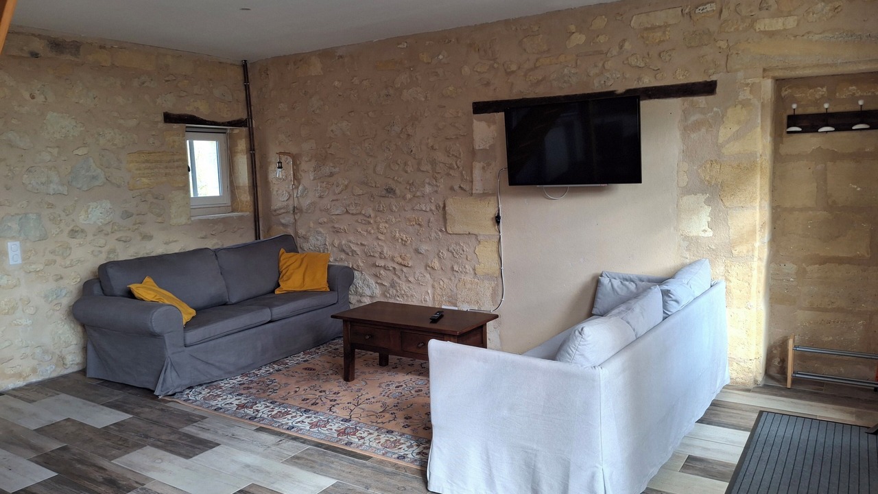 Photo of Livingroom in Langoiran